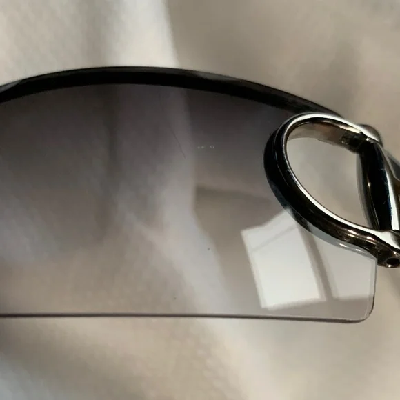 Gucci HorseBit Shiny Black/Gray & Silver Sunglasses - Picture 8 of 16